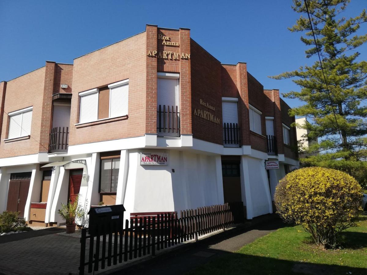 Roxanna Apartman ギュラ エクステリア 写真