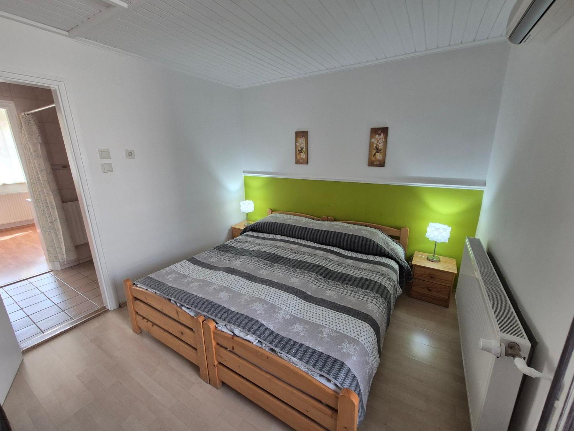 Roxanna Apartman ギュラ エクステリア 写真