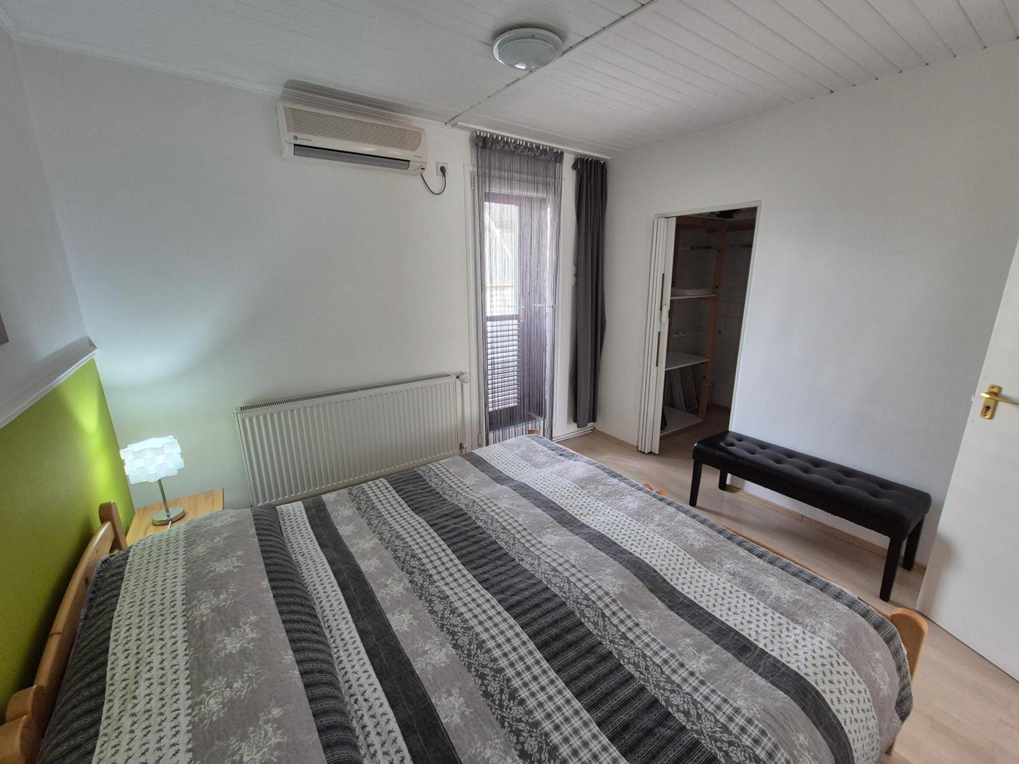 Roxanna Apartman ギュラ エクステリア 写真