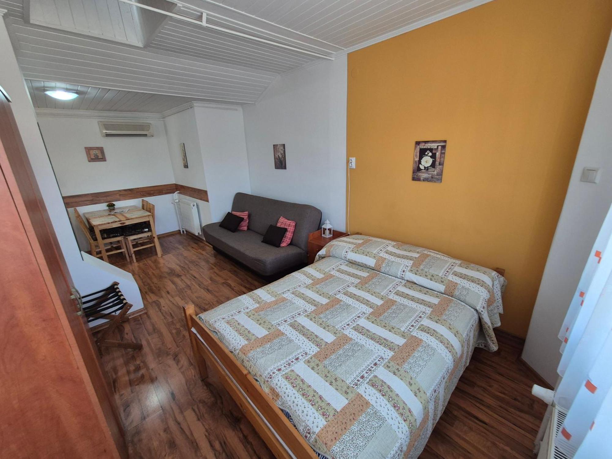 Roxanna Apartman ギュラ エクステリア 写真