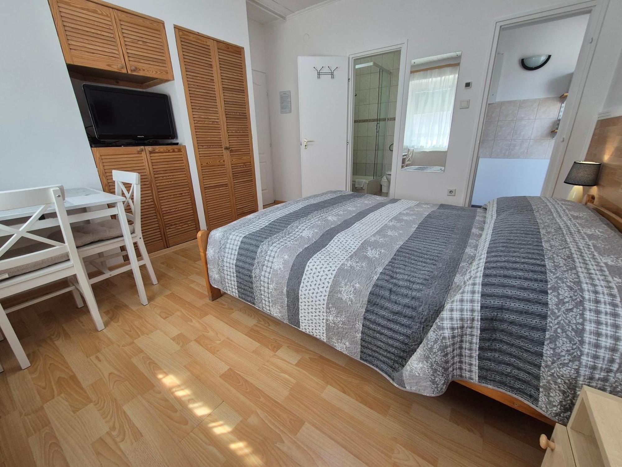 Roxanna Apartman ギュラ エクステリア 写真
