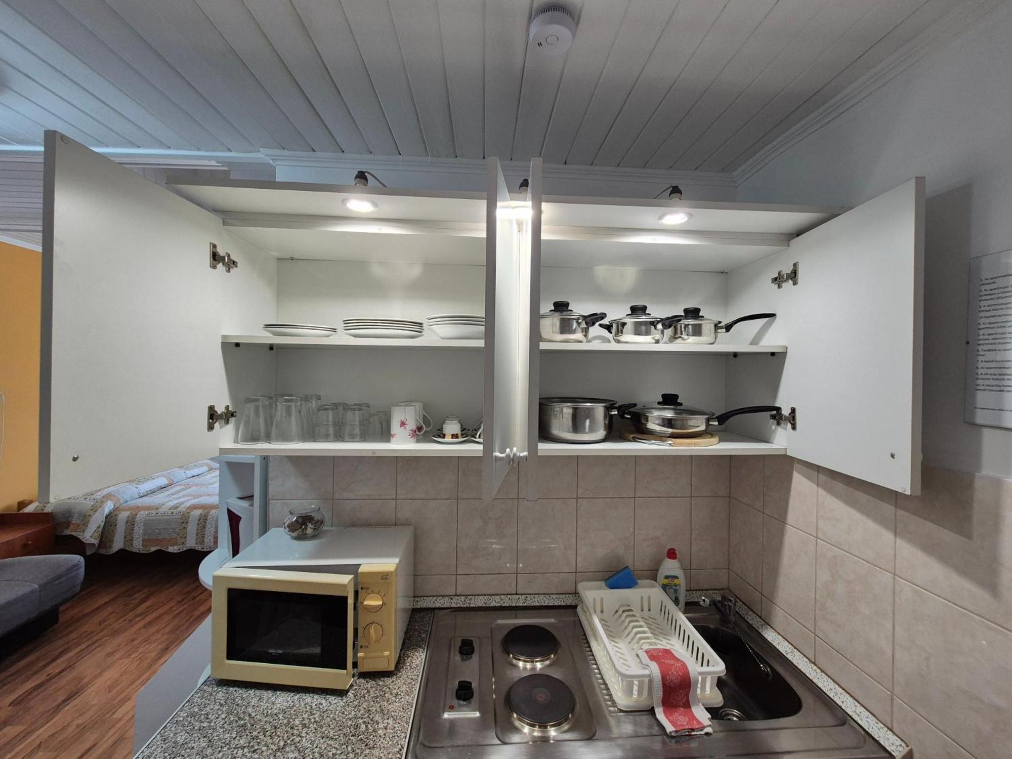 Roxanna Apartman ギュラ エクステリア 写真